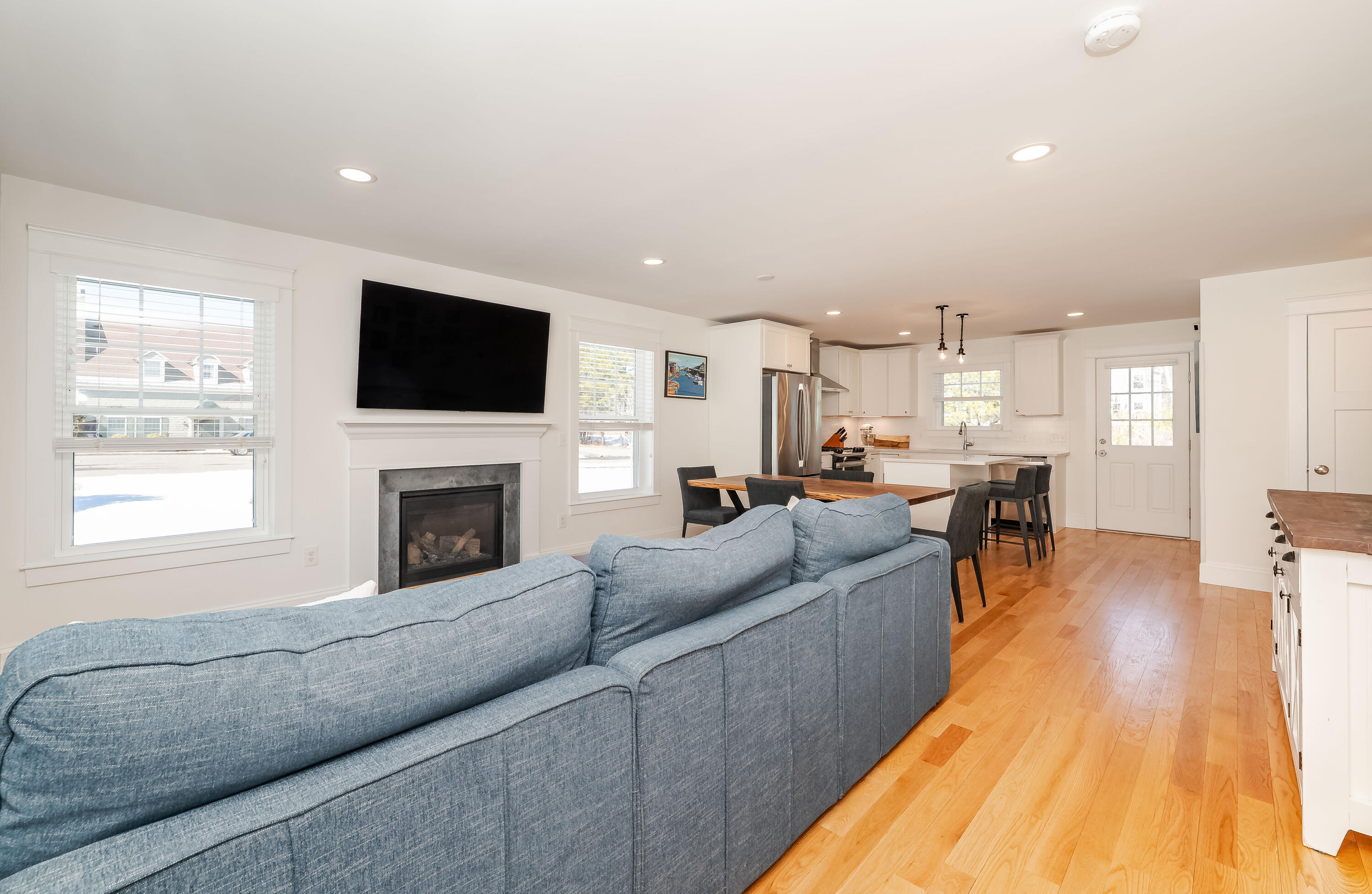 10 Webhannet Place, Unit 1 Kennebunk, ME 04043 - Photo 5 of 38 _DSC5530