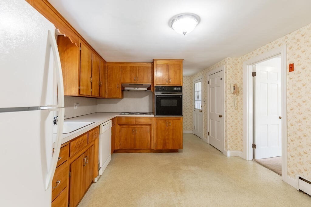 188 Boston Rock Road Melrose, MA 02176 - Photo 13 of 25 Gallery Image 13