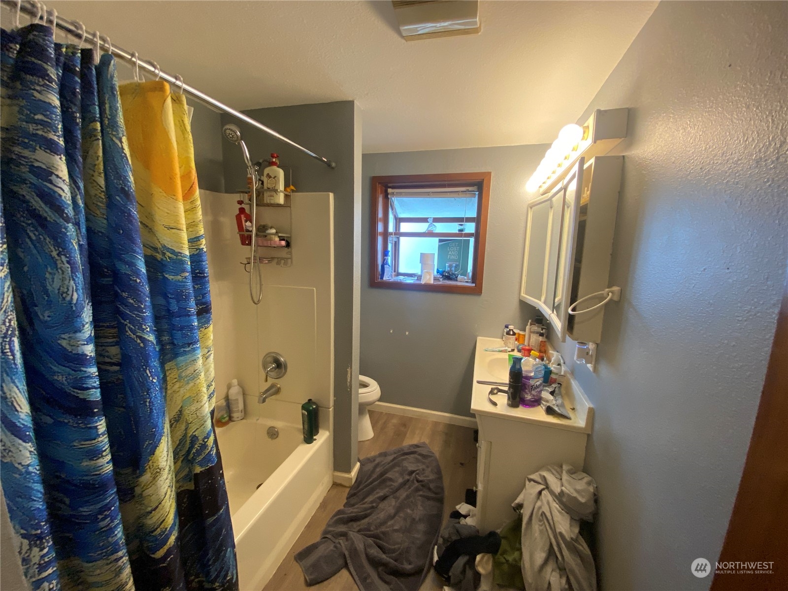 214 Southwest 115th Street Seattle, WA 98146 - Photo 5 of 10 Gallery Image 5