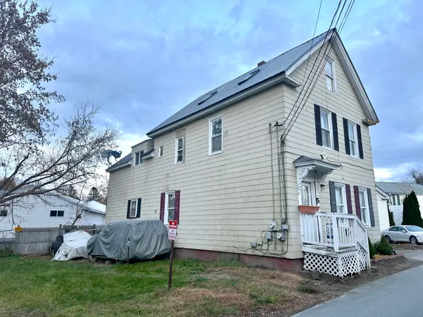 $125,000 | 5 Veteran Court, Waterville, ME 04901
