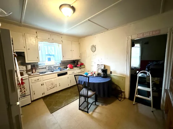 $125,000 | 5 Veteran Court, Waterville, ME 04901