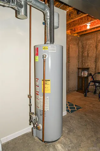 $374,500 | 169 Tori Pines Drive, Oakville, MO 63129