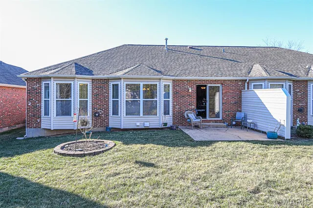 $374,500 | 169 Tori Pines Drive, Oakville, MO 63129