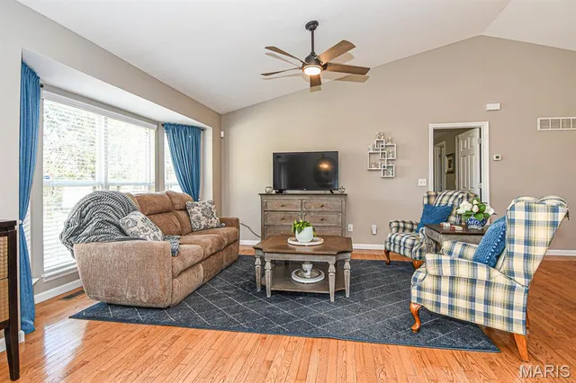 $374,500 | 169 Tori Pines Drive, Oakville, MO 63129