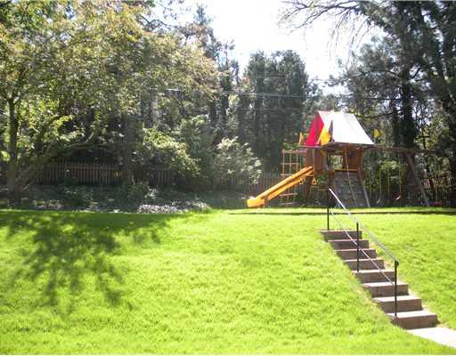 896 Old Hickory Road Mt. Lebanon, PA 15243 - Photo 14 of 14 Yard/Garden.