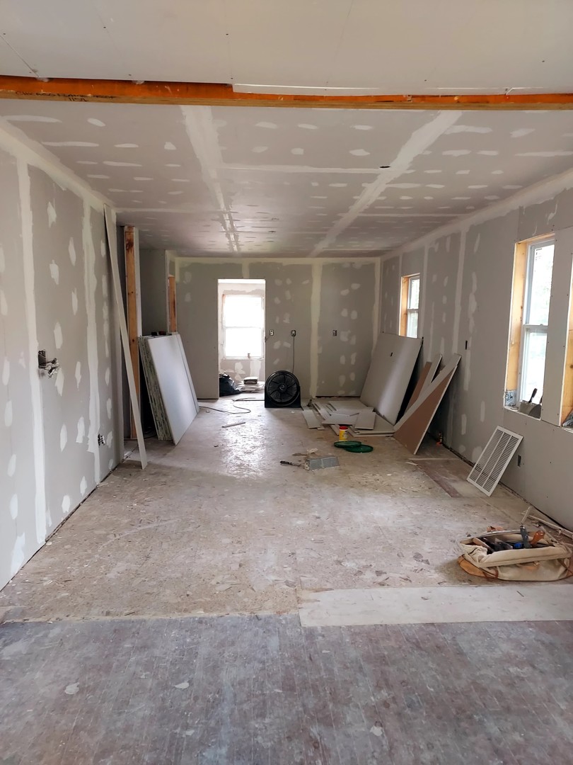 24689 North Fox River Road Cary, IL 60013 - Photo 6 of 6 a view of a room with gym equipment