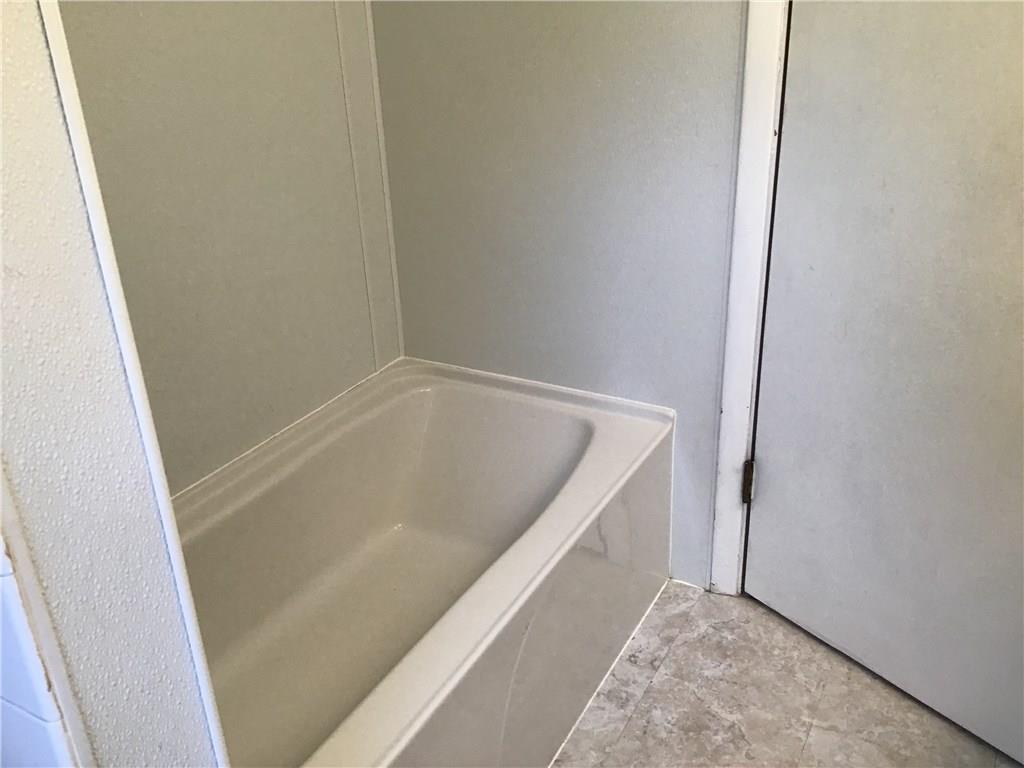 3895 Morefield Road Hermitage, PA 16148 - Photo 11 of 25 Gallery Image 11