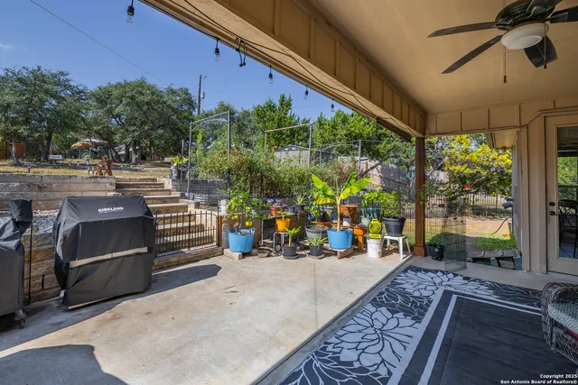 $459,900 | 1264 Spicewood Road, Fischer, TX 78623