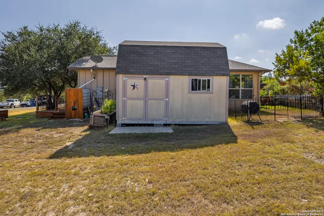 $459,900 | 1264 Spicewood Road, Fischer, TX 78623