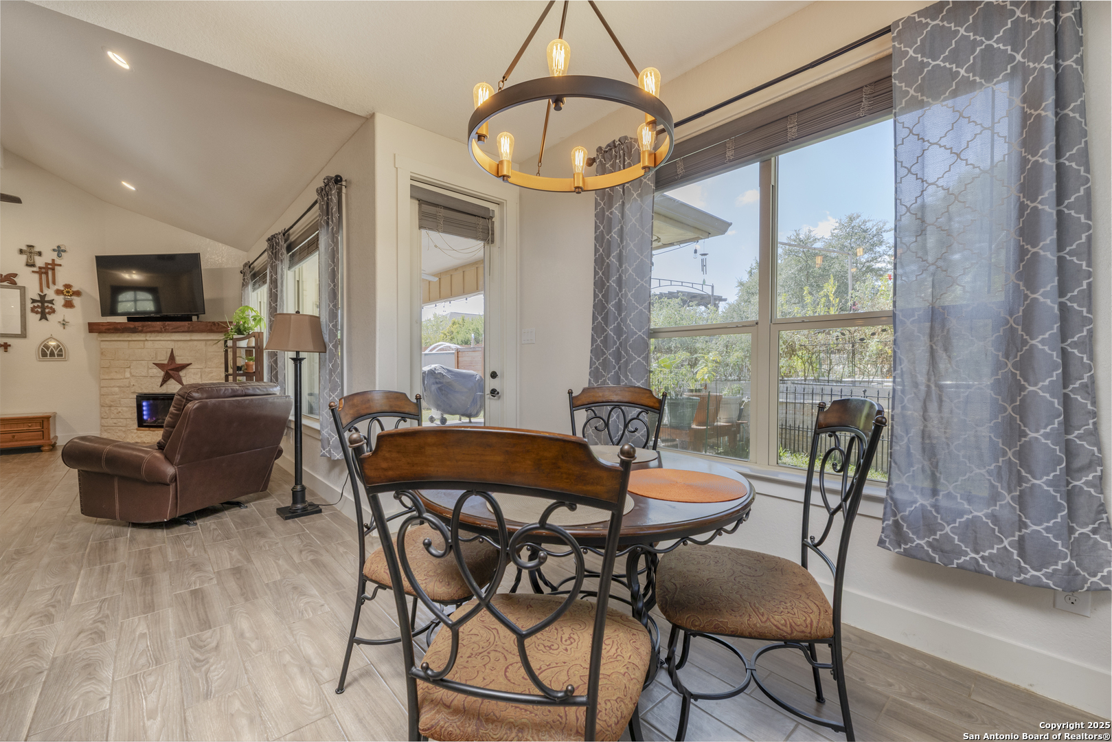 1264 Spicewood Road Fischer, TX 78623 - Photo 4 of 46