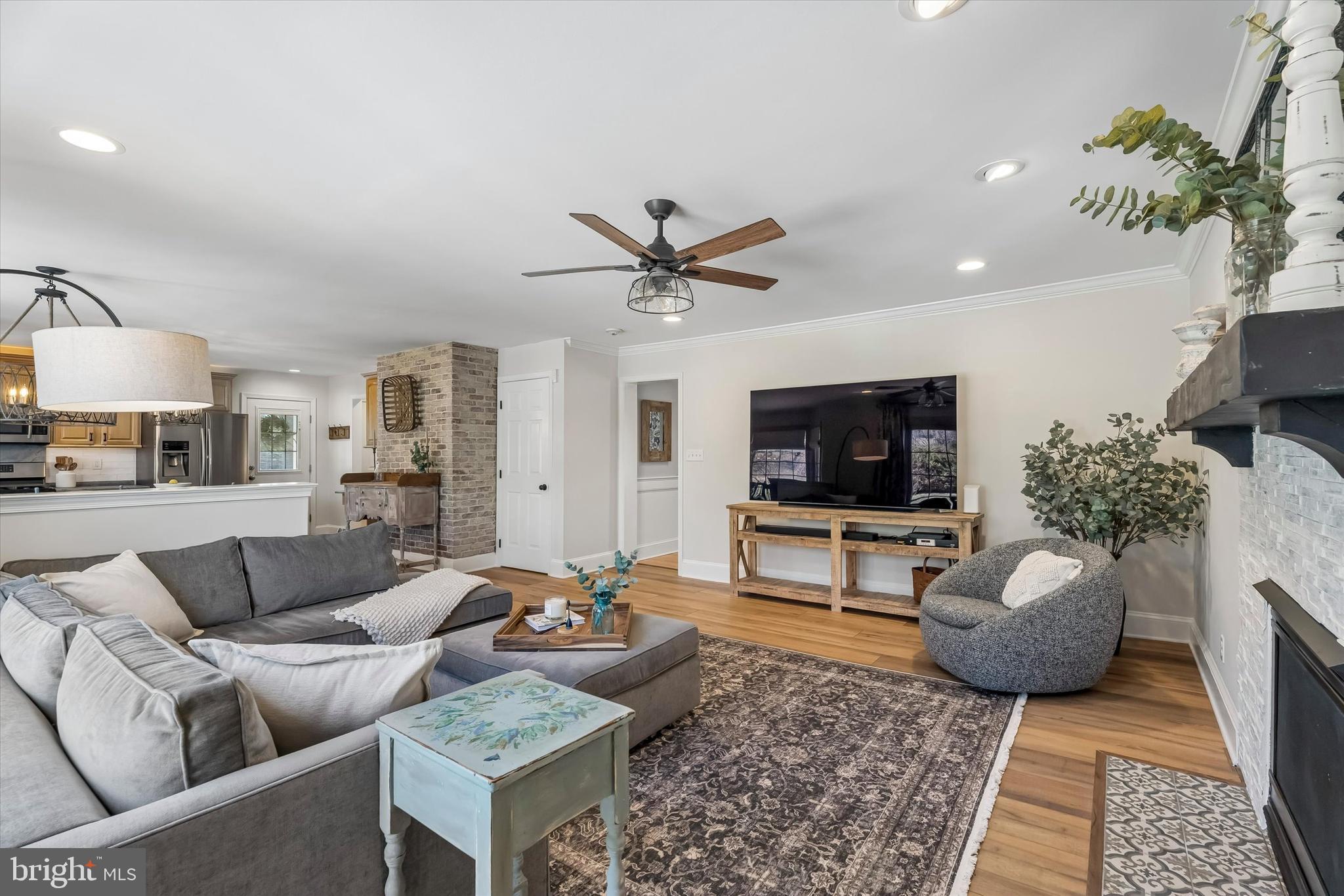 649 Glendale Road Havertown, PA 19083 - Photo 21 of 67 a living room with furniture and a flat screen tv