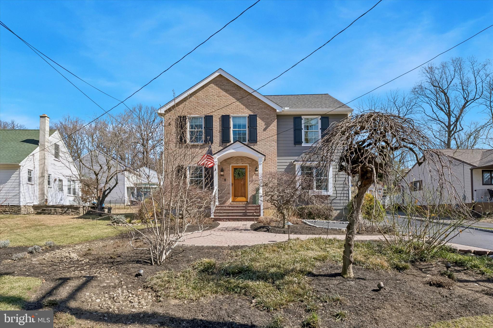 649 Glendale Road Havertown, PA 19083 - Photo 3 of 67 a front view of a house with garden
