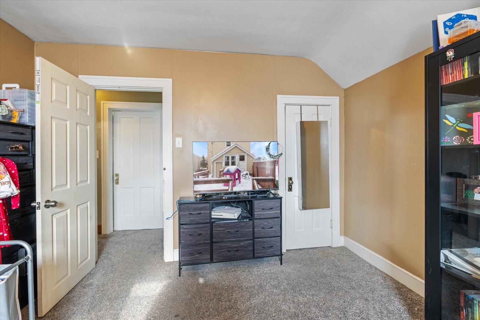 605 5th Street South Virginia, MN 55792 - Photo 16 of 30