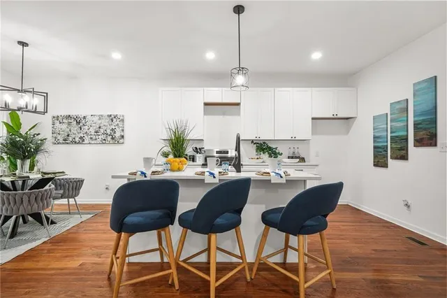 $395,000 | 3925 Pineshore Circle, Gainesville, GA 30501