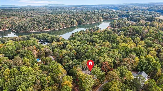 $395,000 | 3925 Pineshore Circle, Gainesville, GA 30501