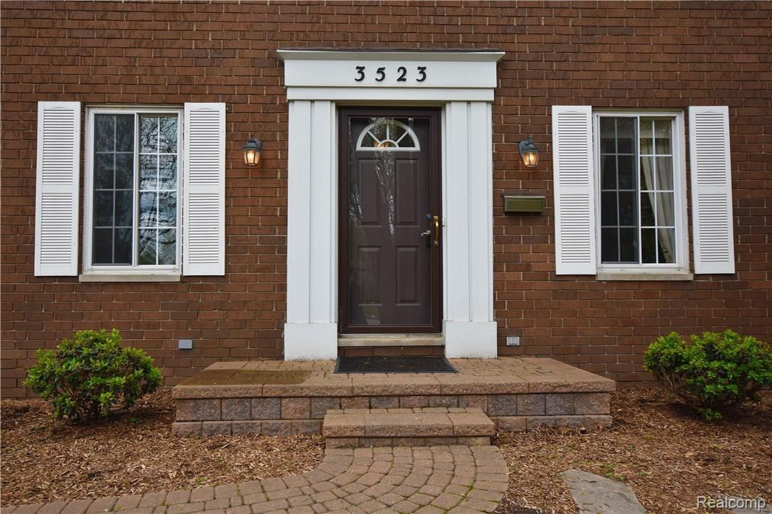 3523 Salem Road Troy, MI 48084 - Photo 3 of 38 Salem3523_03.JPG