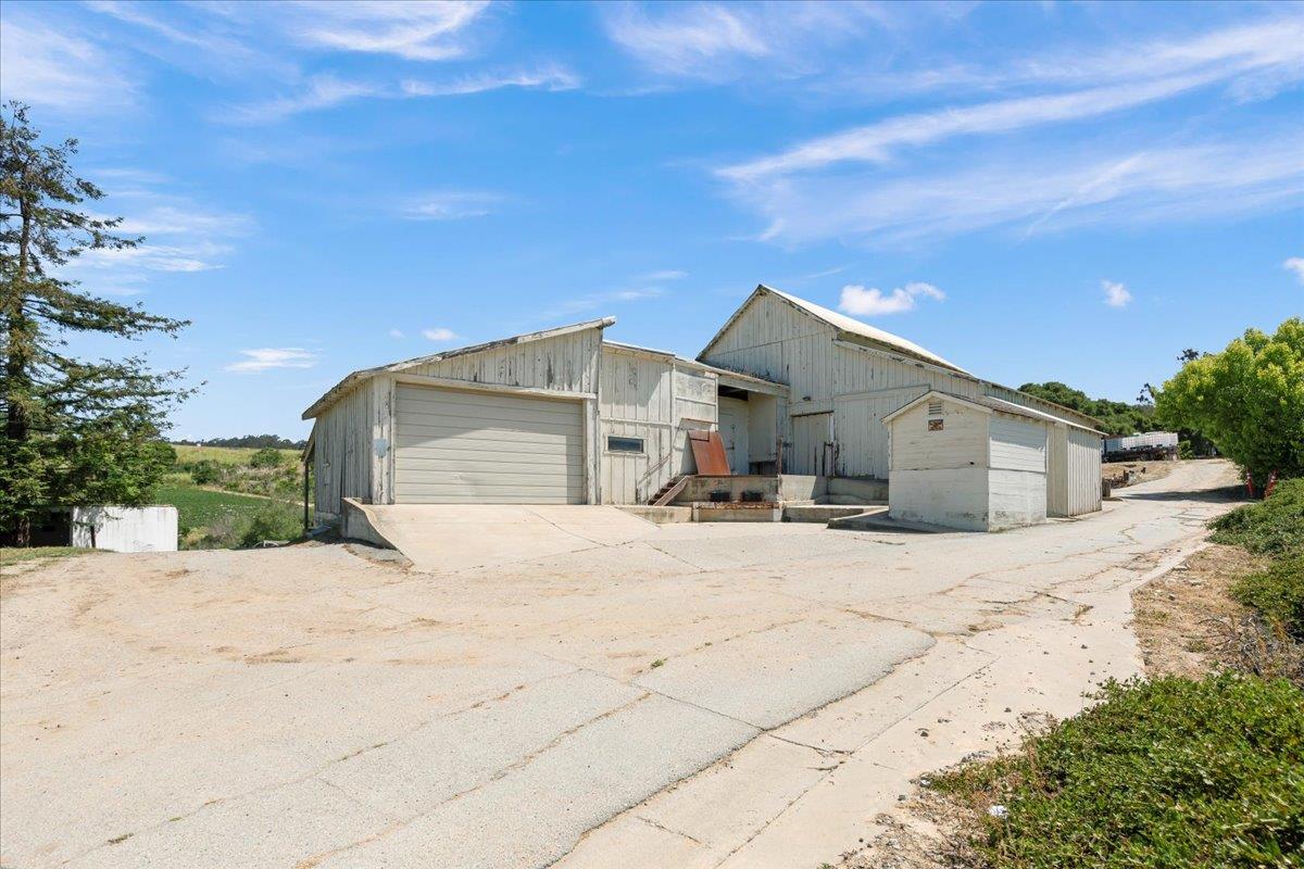 703 Hall Road Watsonville, CA 95076 - Photo 37 of 50