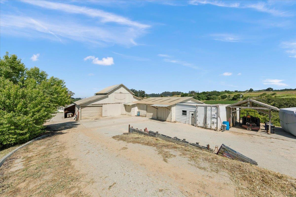 703 Hall Road Watsonville, CA 95076 - Photo 38 of 50