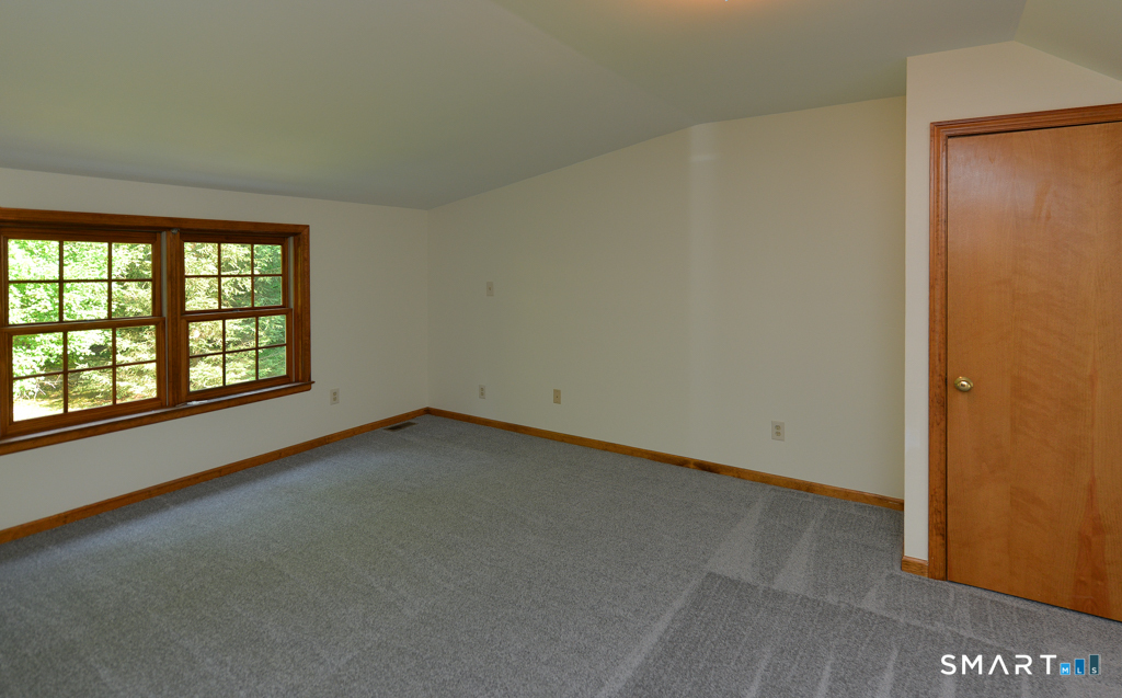 53 Holbrook Road Seymour, CT 06483 - Photo 18 of 23