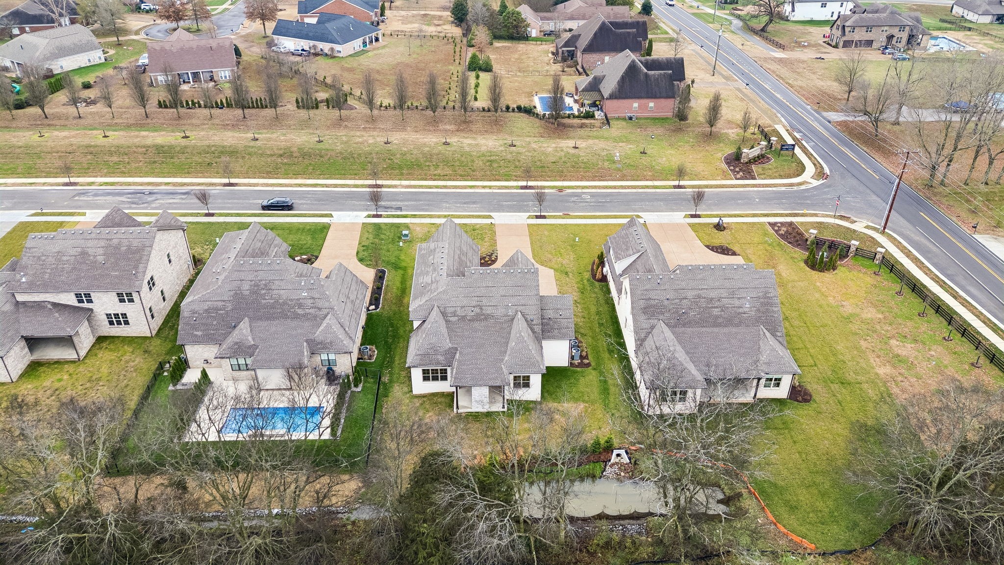 209 Bellsford Road Gallatin, TN 37066 - Photo 61 of 68 an aerial view of a house with outdoor space