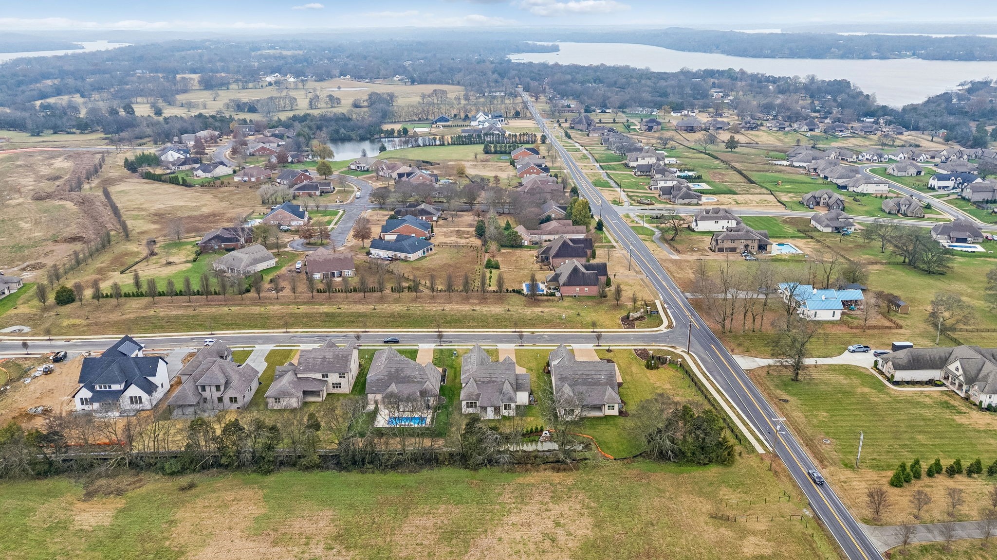 209 Bellsford Road Gallatin, TN 37066 - Photo 67 of 68 an aerial view of residential houses with outdoor space