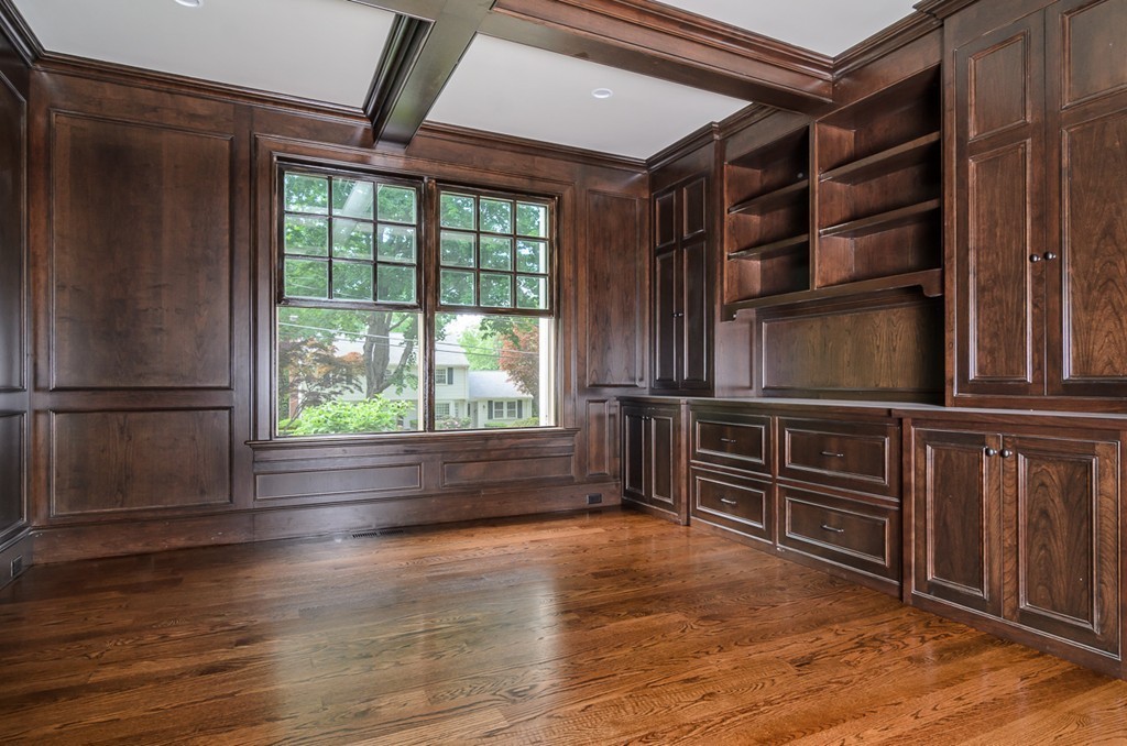 12 Nantucket Road Wellesley, MA 02481 - Photo 21 of 27