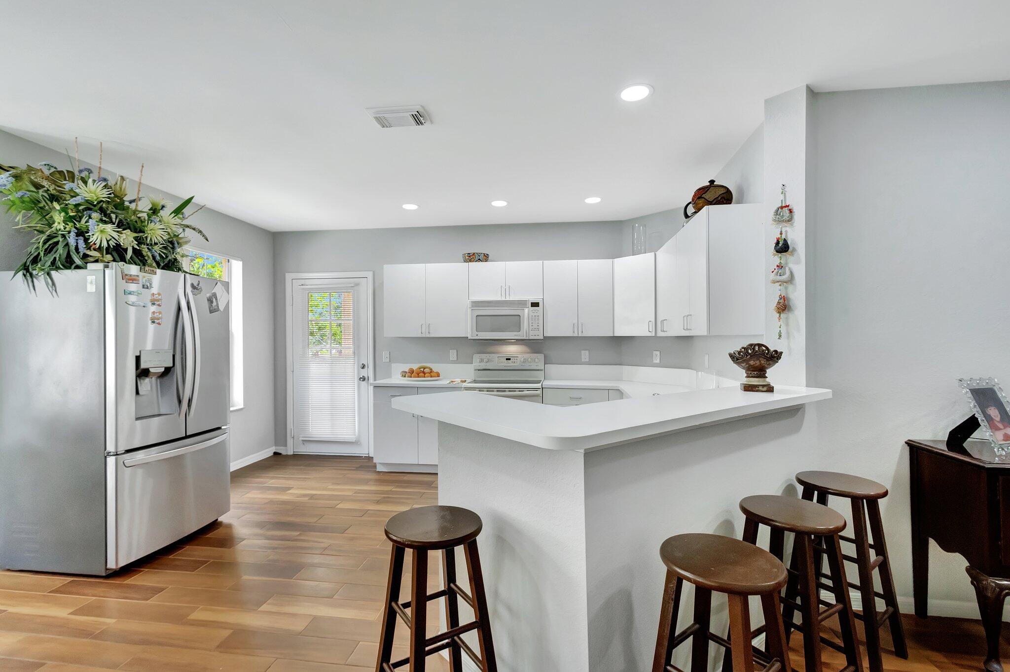 170 Southwest Peacock Boulevard, Unit 36202 Port St. Lucie, FL 34986 - Photo 16 of 60 17-web-or-mls-632A8036