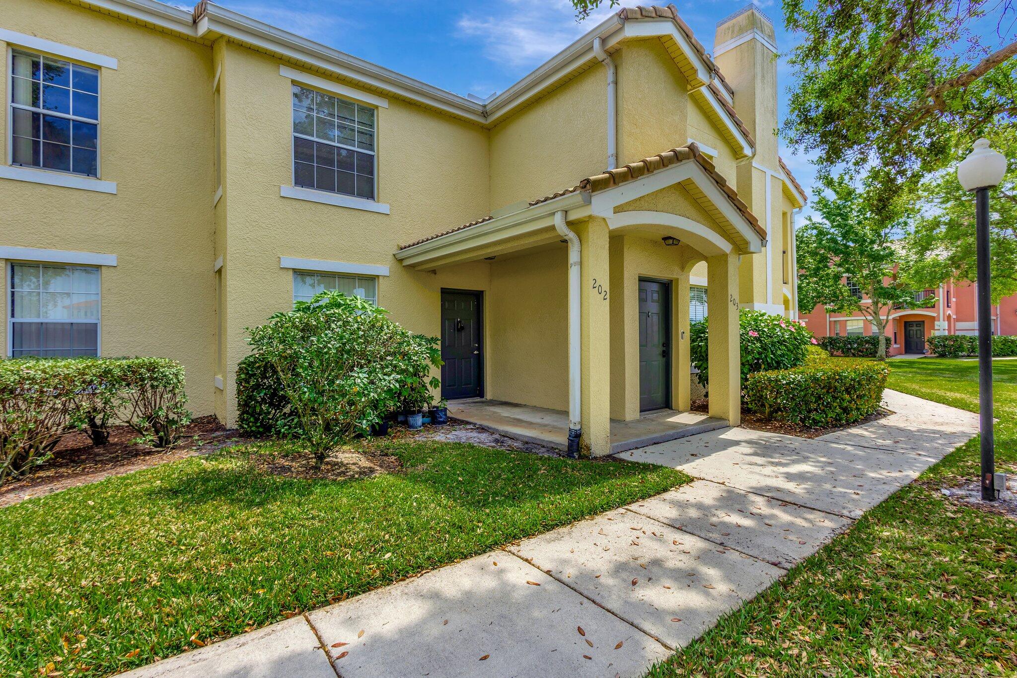 170 Southwest Peacock Boulevard, Unit 36202 Port St. Lucie, FL 34986 - Photo 2 of 60 2-web-or-mls-632A7896
