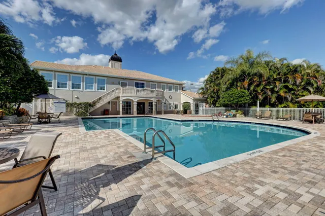 $238,000 | 170 Southwest Peacock Boulevard, Unit 36202, Port St. Lucie, FL 34986