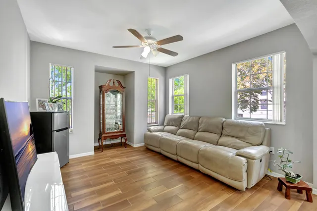 $238,000 | 170 Southwest Peacock Boulevard, Unit 36202, Port St. Lucie, FL 34986