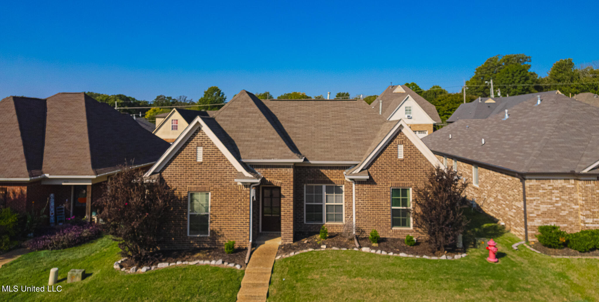 3061 Logan's Loop Hernando, MS 38632 - Photo 1 of 14 Front