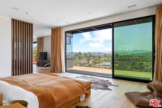 $12,999,000 | 1030 Somera Road, Los Angeles, CA 90077