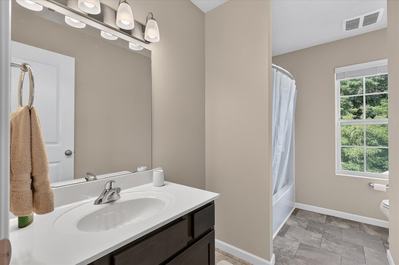 1314 Highland Hill Lowell, MI 49331 - Photo 33 of 45 Gallery Image 33