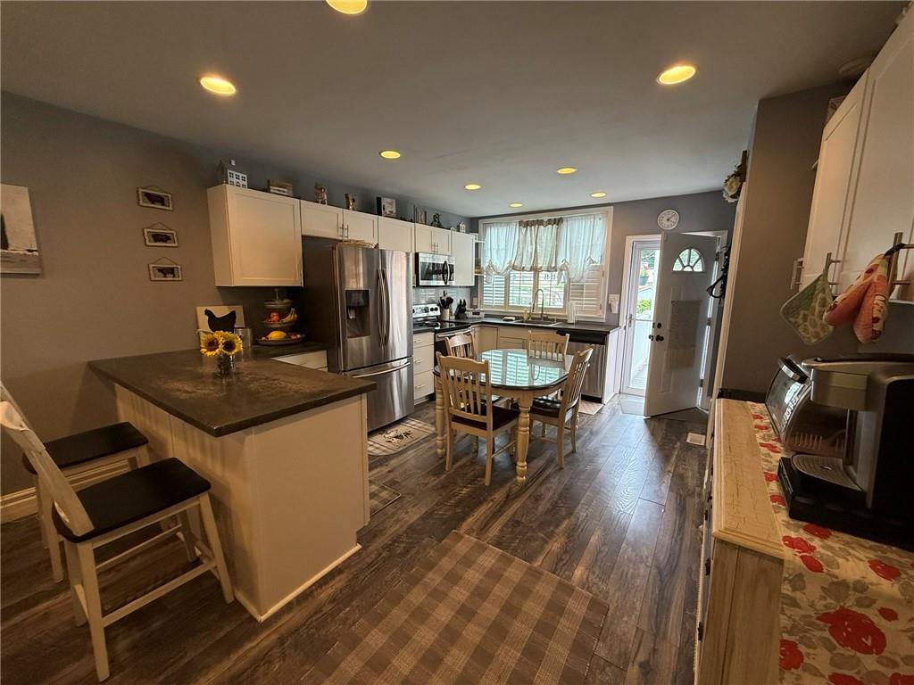 908 Evergreen Road Pittsburgh, PA 15209 - Photo 12 of 50