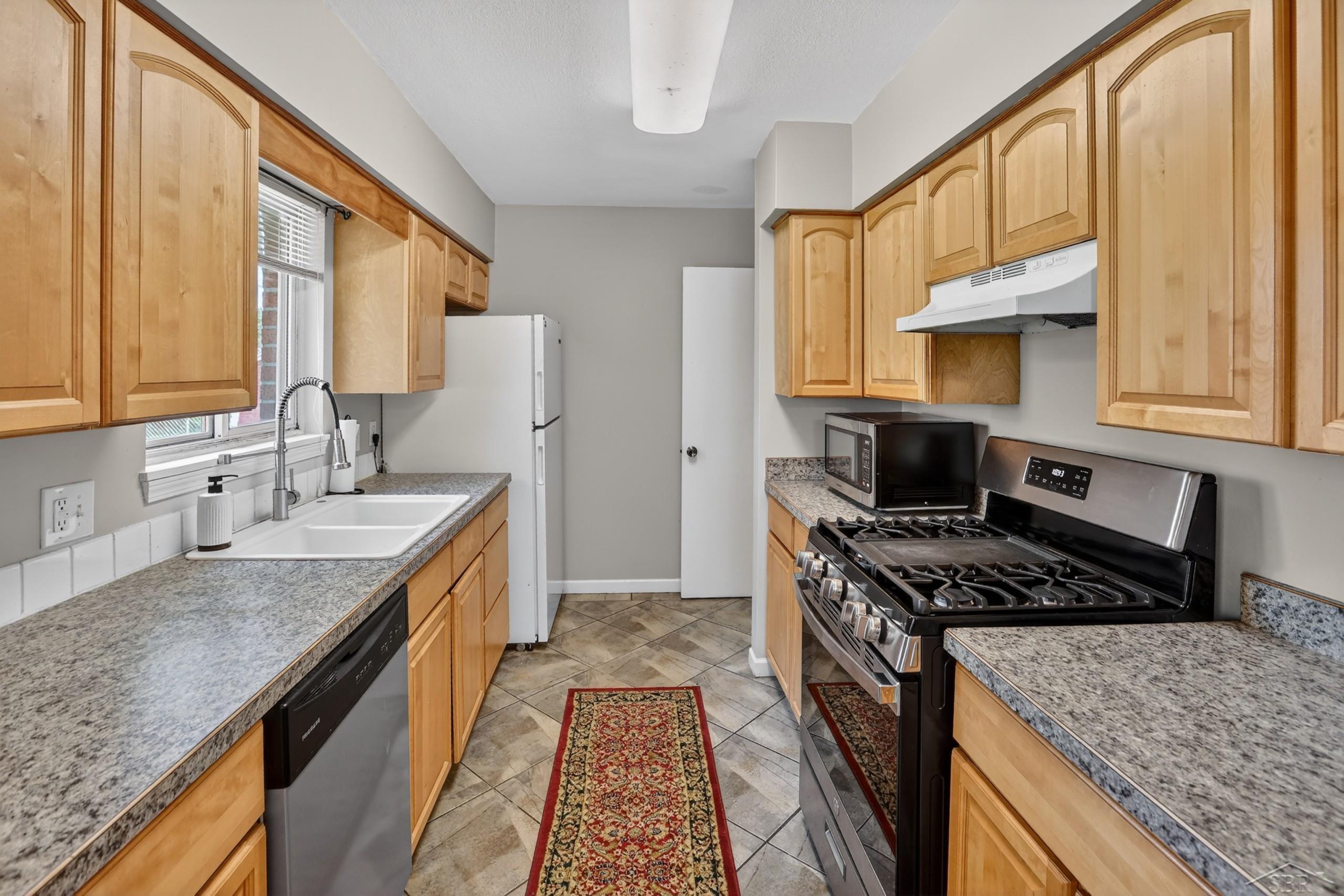 2835 Clayburn Road Saginaw, MI 48603 - Photo 4 of 23