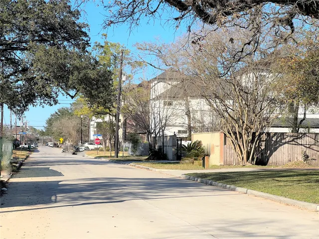 $1,850 | 1519 Johanna Drive, Houston, TX 77055