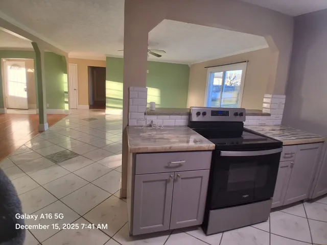 $1,775 | 1350 Strawberry Street, League City, TX 77573