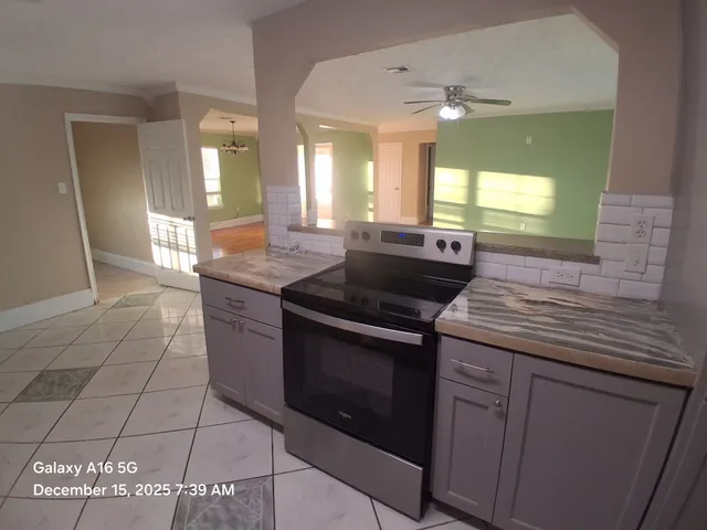 $1,775 | 1350 Strawberry Street, League City, TX 77573