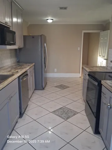 $1,775 | 1350 Strawberry Street, League City, TX 77573