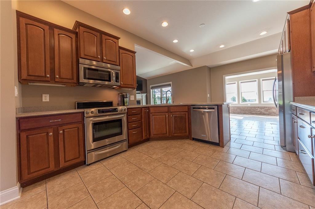 3515 Jonathan Ridge Columbus, IN 47201 - Photo 13 of 59 Gallery Image 13