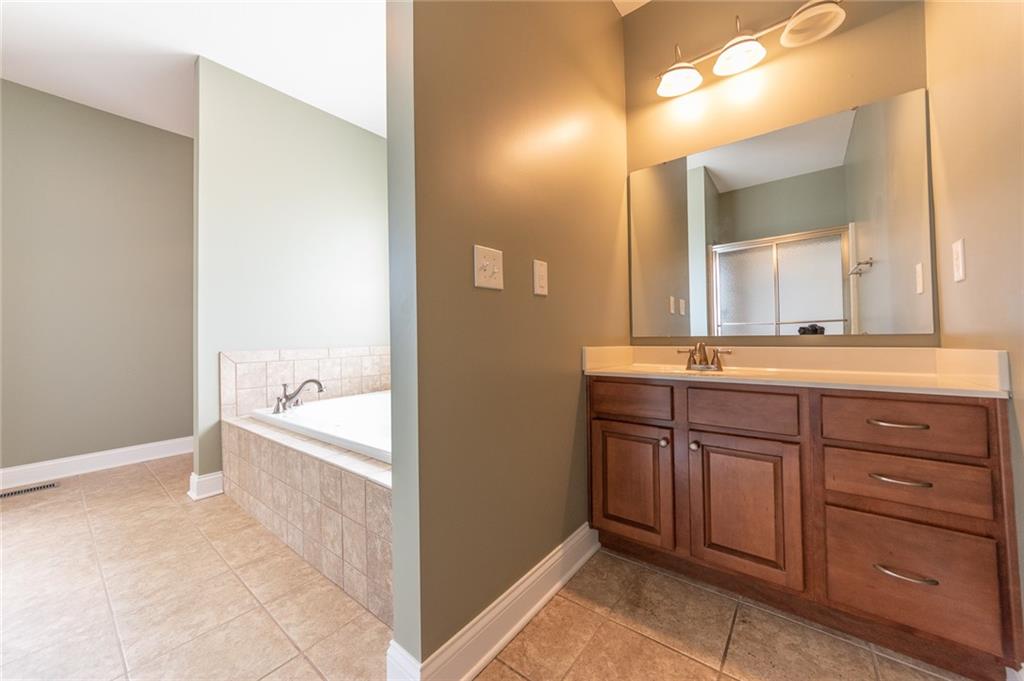 3515 Jonathan Ridge Columbus, IN 47201 - Photo 19 of 59 Gallery Image 19
