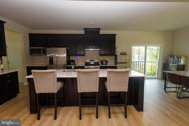 $639,900 | 8734 Greenway Drive, Spotsylvania, VA 22553