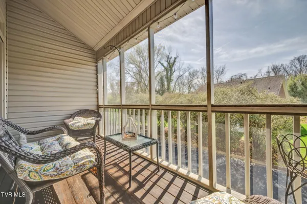 $269,900 | 31 Oak Leaf Circle, Johnson City, TN 37601