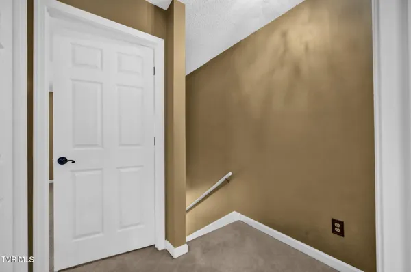 $269,900 | 31 Oak Leaf Circle, Johnson City, TN 37601