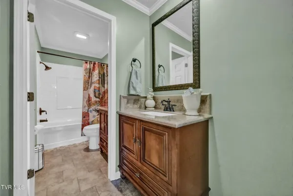 $269,900 | 31 Oak Leaf Circle, Johnson City, TN 37601
