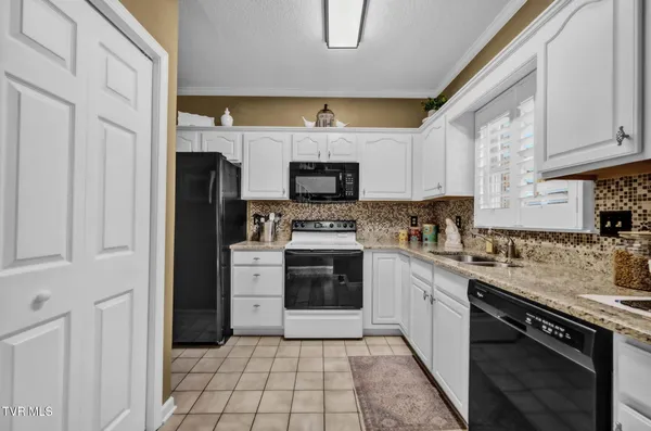 $269,900 | 31 Oak Leaf Circle, Johnson City, TN 37601