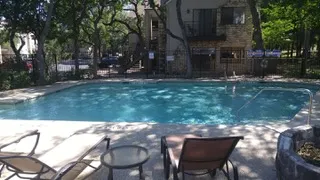 $1,150 | 6810 Deatonhill Drive, Unit 301, Austin, TX 78745