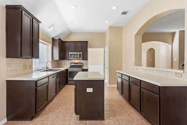 $379,000 | 3123 Summerland Drive, Manvel, TX 77578