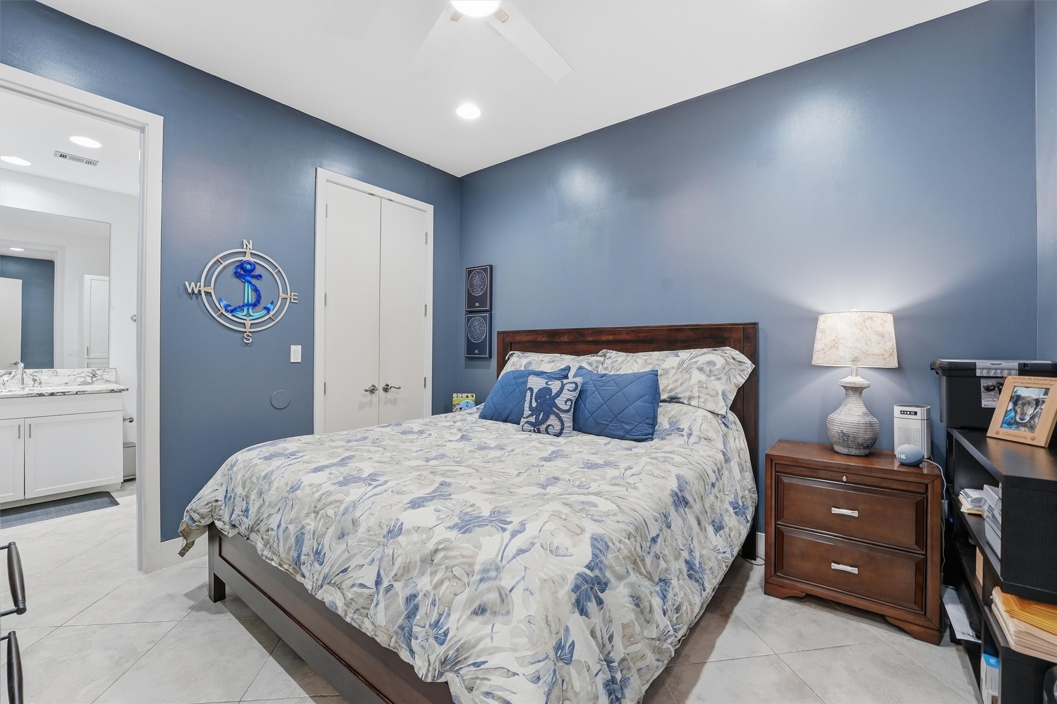 10327 Termini-San Luis Pass Road, Unit 616 Galveston, TX 77554 - Photo 17 of 38 a bedroom with a bed and a table