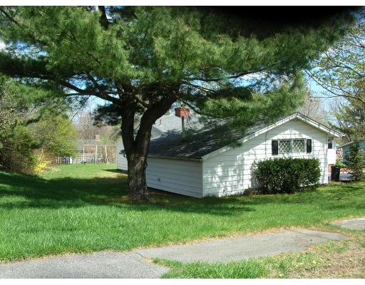 13 Wellesley Road Beverly, MA 01915 - Photo 3 of 12 Gallery Image 3